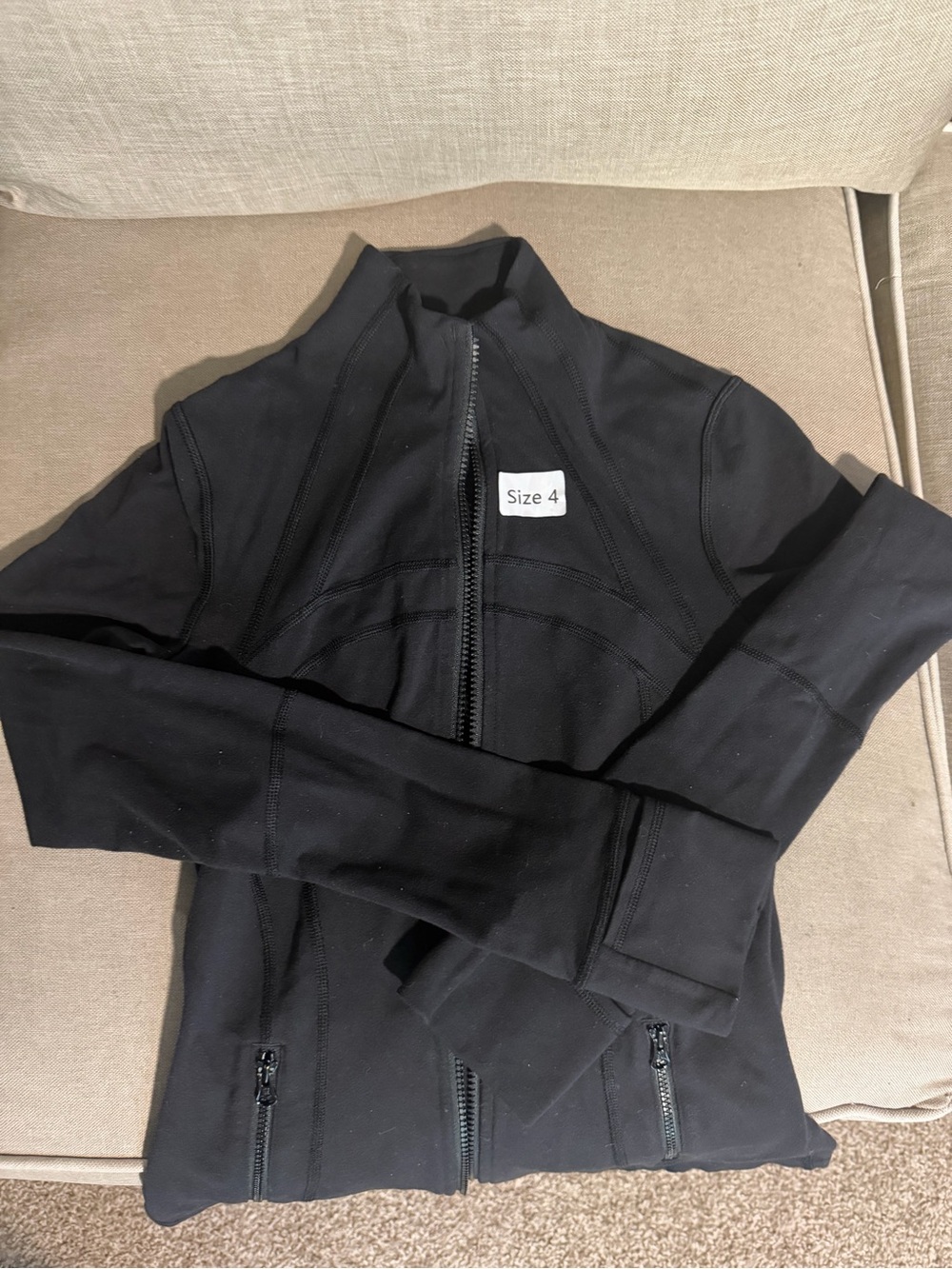 Lululemon woamen Jacket - Size 4